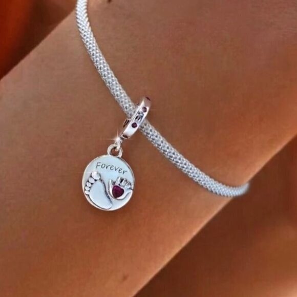 Beautiful S925 Sterling Silver Cute Footprints Charm - Picture 3 of 3